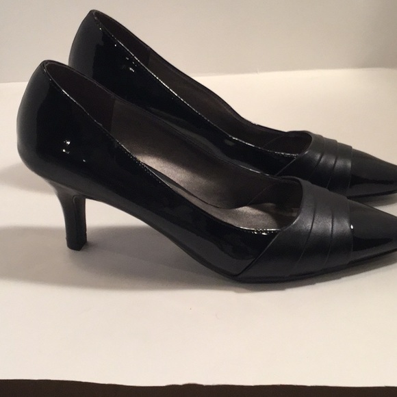 Kelly & Katie Women’s 3”Heels Size 8 Black Patent - Picture 3 of 8